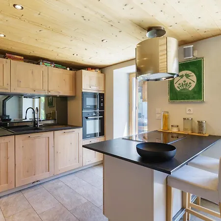 Chalet Plein Centre - Savoyard Moderne - Happy Chamonix
